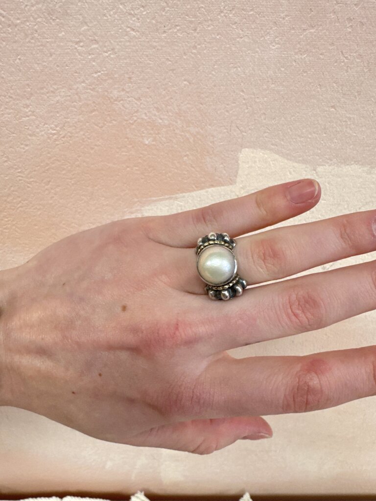Lagos Vintage Caviar Silver and Gold Pearl Ring w/Dustbag