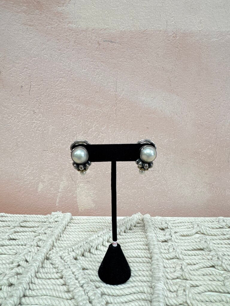 Lagos Vintage Caviar Silver and Gold Pearl Clamshell Earring w/Dustbag