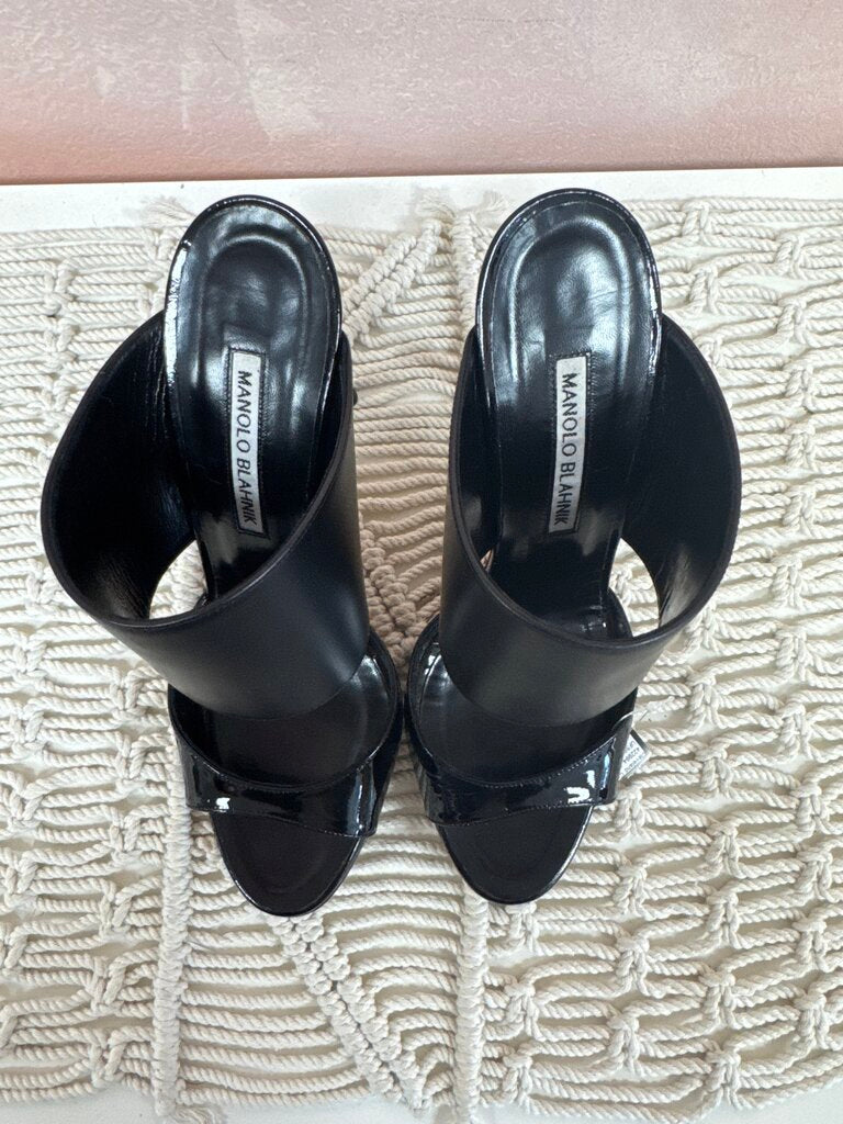 Manolo Blahnik Black Open Toe Pump w/Box