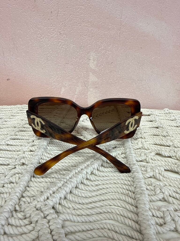 CHANEL Sunglasses w/Case Chanel Sunglasses ch5487A 1721/8H Pink Gold CC Logo Chain w  main image 4