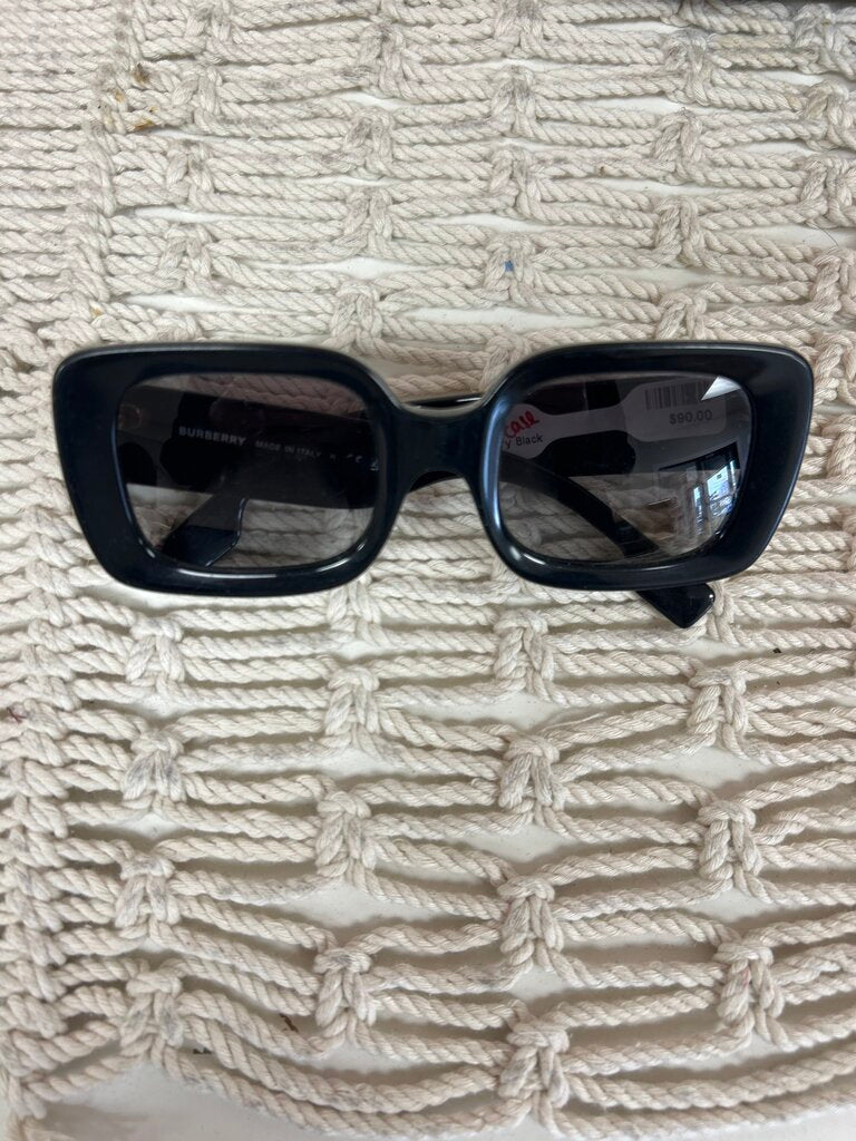 Burberry Black Square Framed Sunglasses w/case AS IS