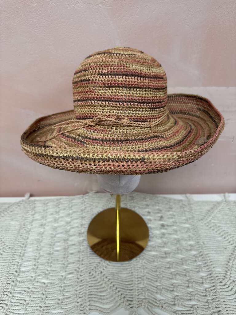 Helen Kaminski Straw Hat NWT
