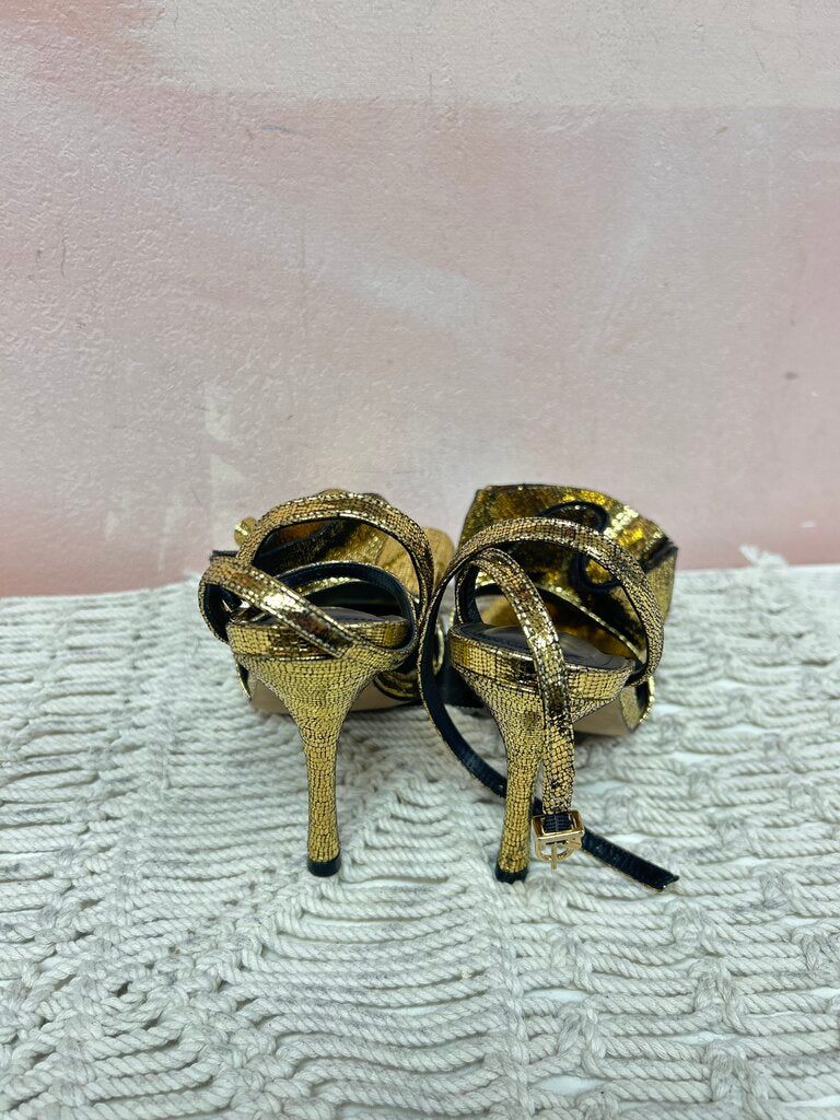 Larroude Gold Ruffle Pump w/Dustbag
