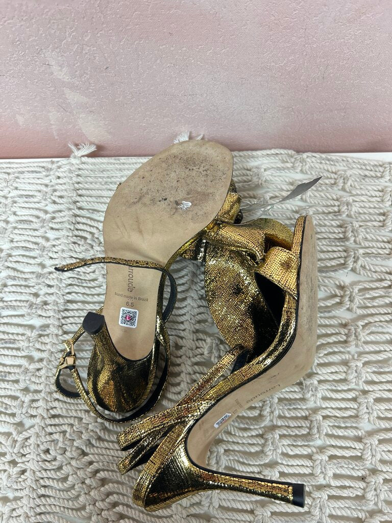 Larroude Gold Ruffle Pump w/Dustbag