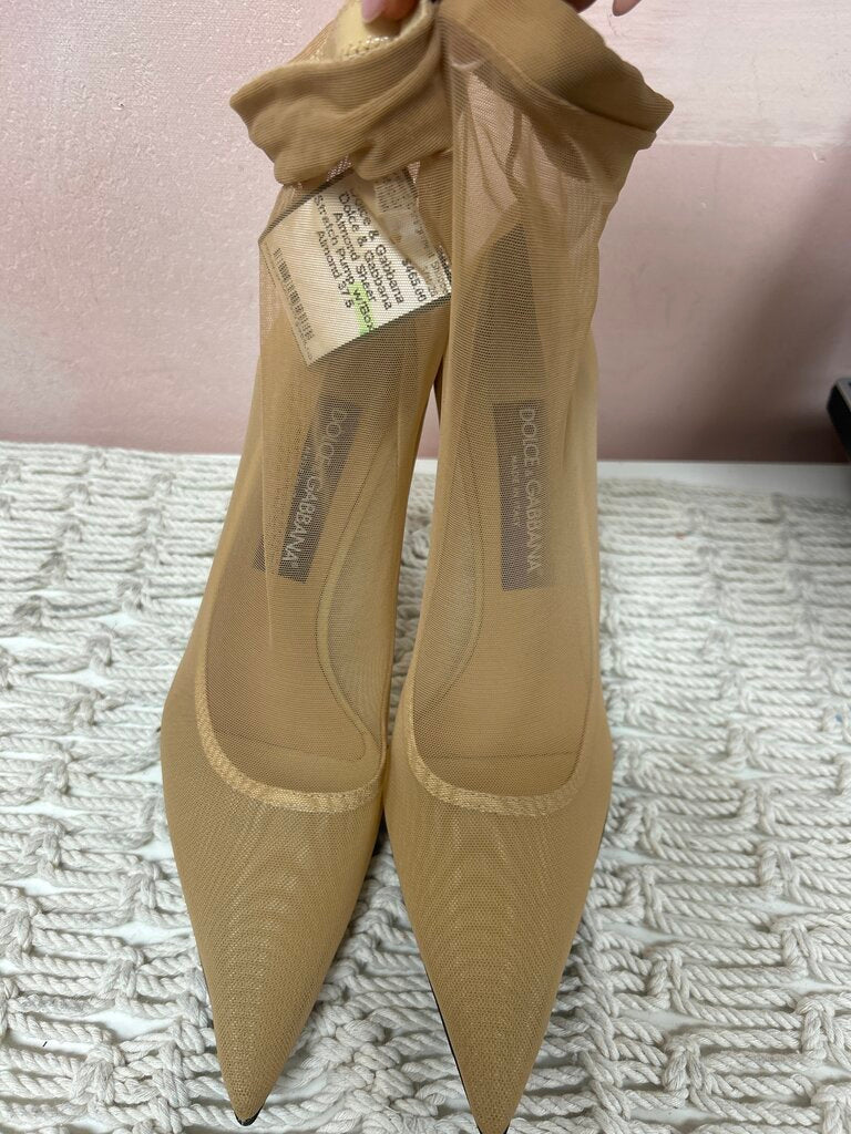 Dolce & Gabbana Almond Sheer Stretch Pump w/Box