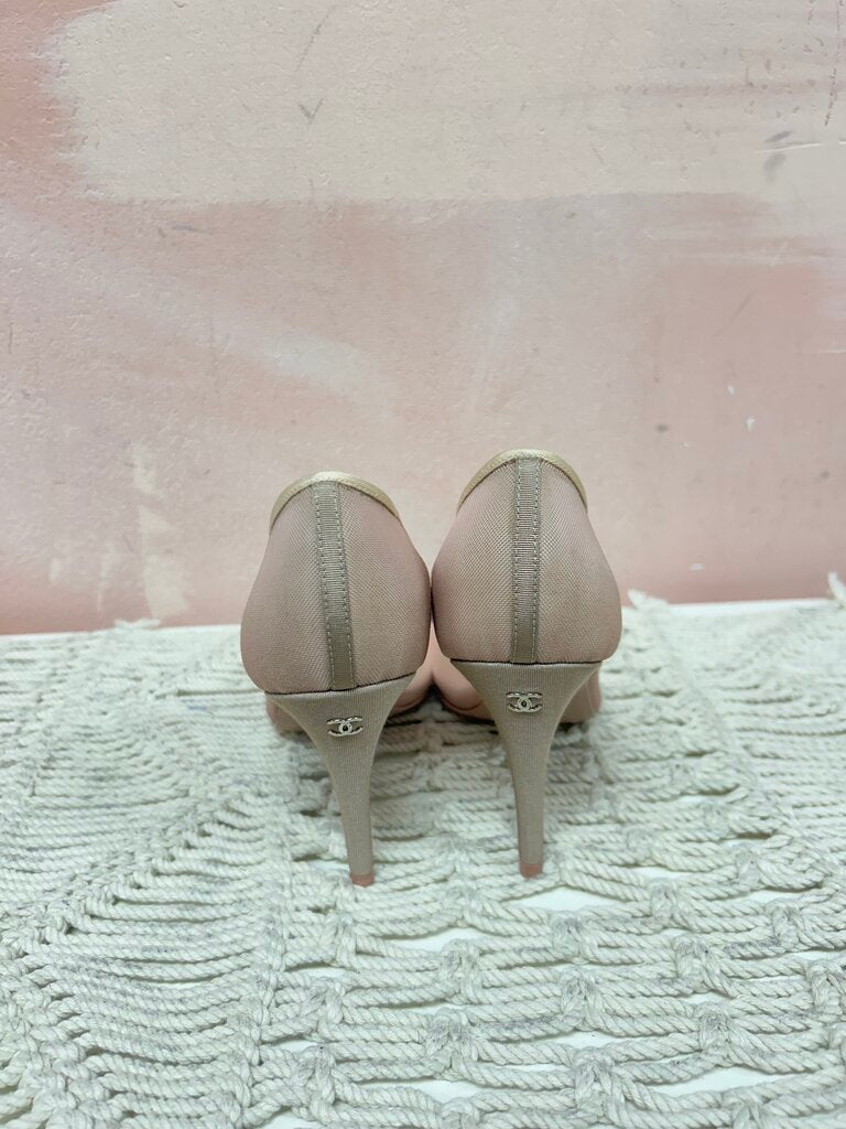 Chanel Pink Mesh Camellia Pump NWT