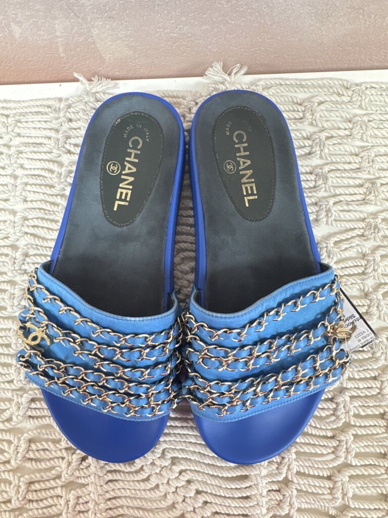 Chanel Interlocking CC Chain Slides (As Is)