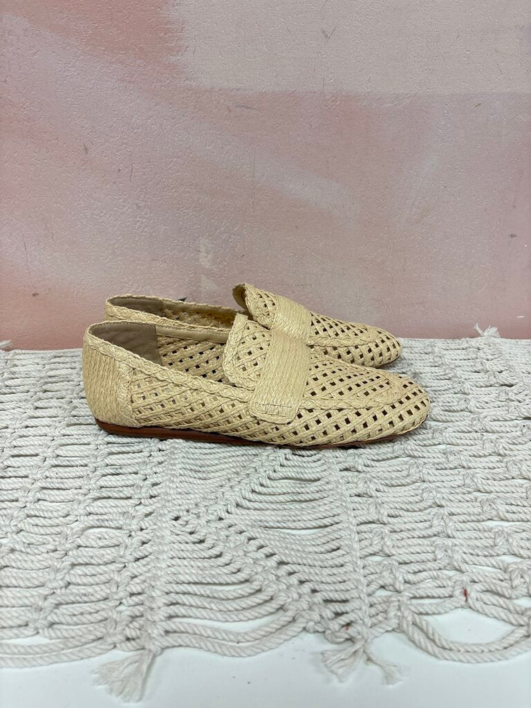 Vince Raffia Flats NWT
