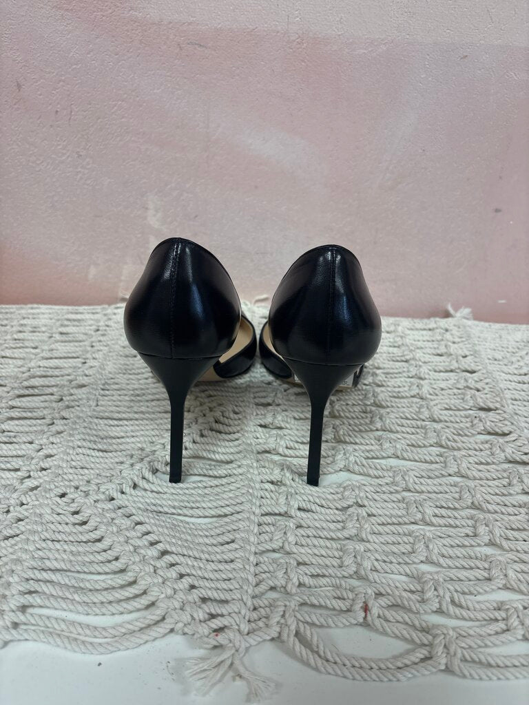 Manolo Blahnik Pointed Toe Pump NWT W/ Box and Dust Bag