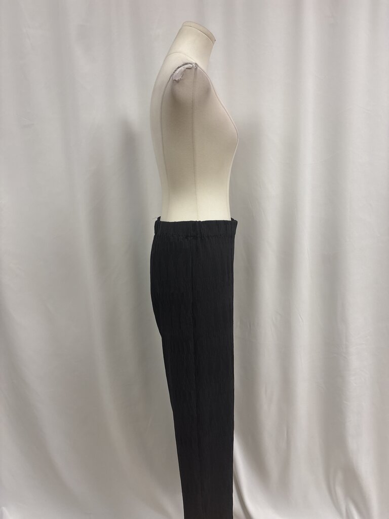 Veronica Beard Pleated Pull On Pant