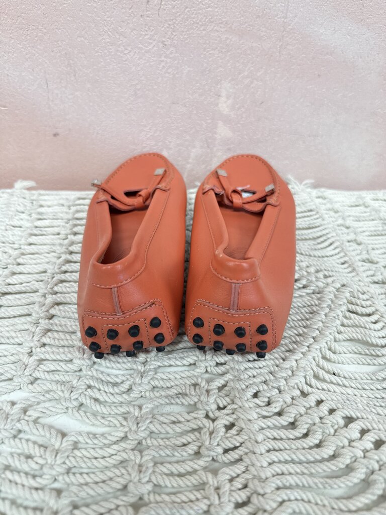 Tod's Coral Leather Driving Loafer w/Dustbag