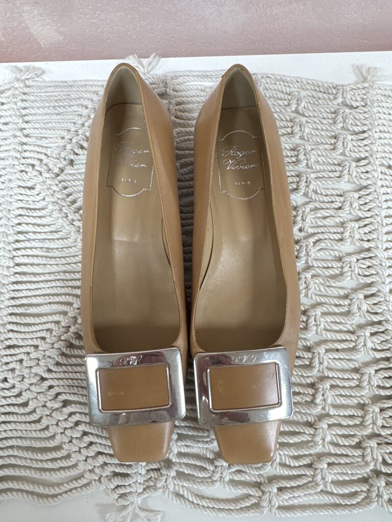 Roger Vivier Tan Ballet Flat (As Is)