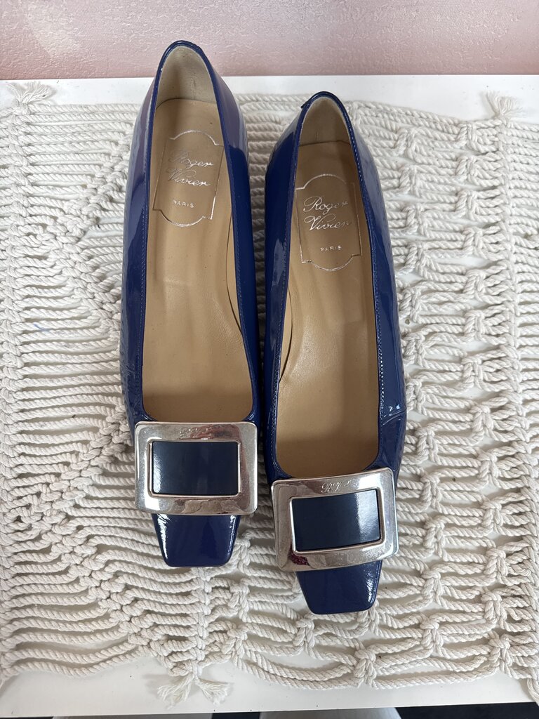 Roger Vivier Navy Patent Ballerina Flat