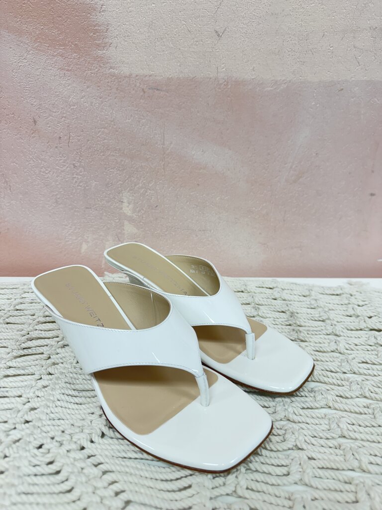 Stuart Weitzman White Wedge Sandal w/Dustbag