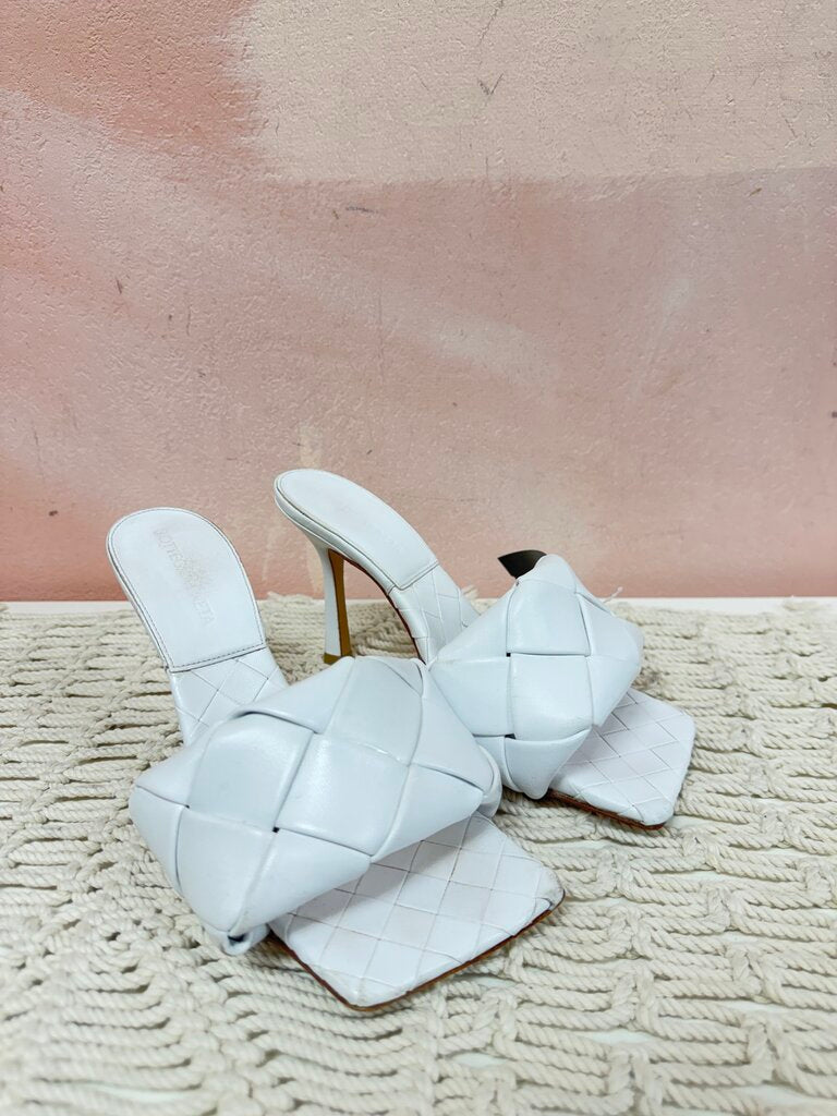 Bottega White Woven Heel (As Is)