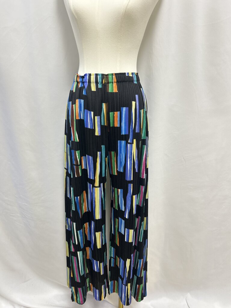 Pleats Please Black Geo Print Pant