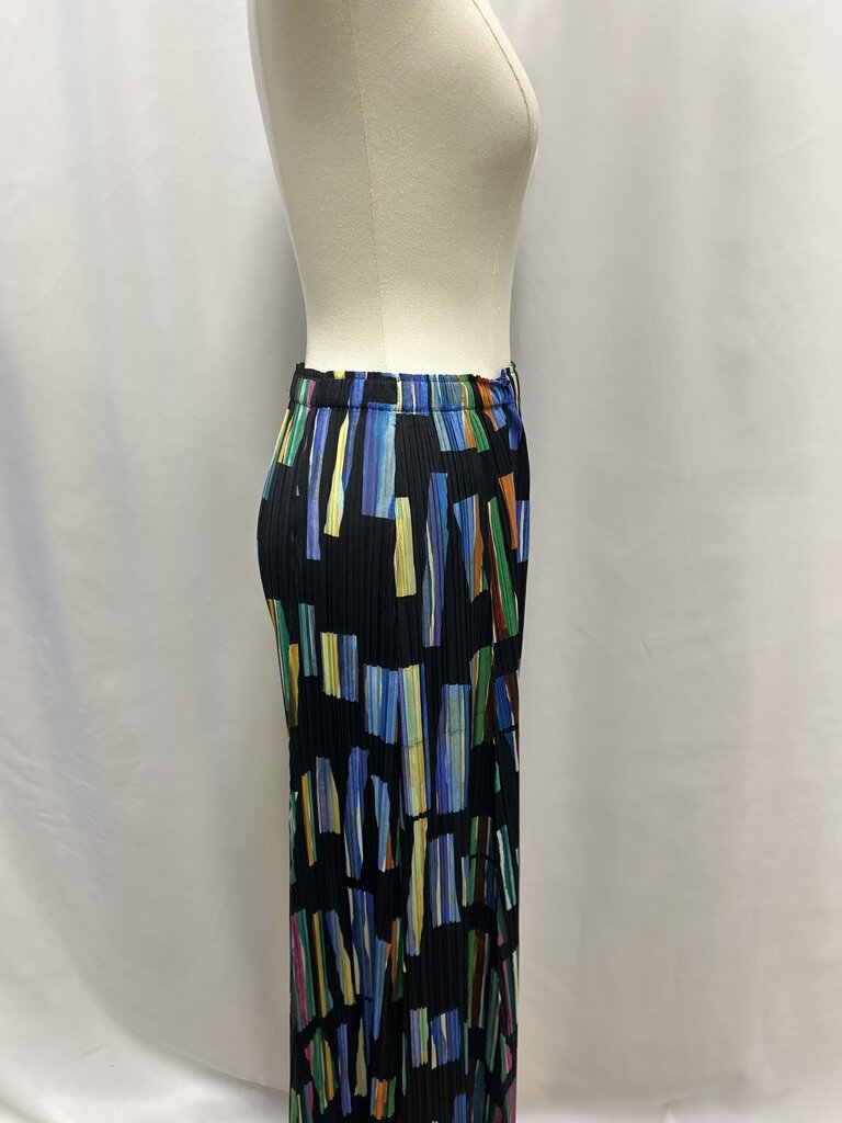 Pleats Please Black Geo Print Pant