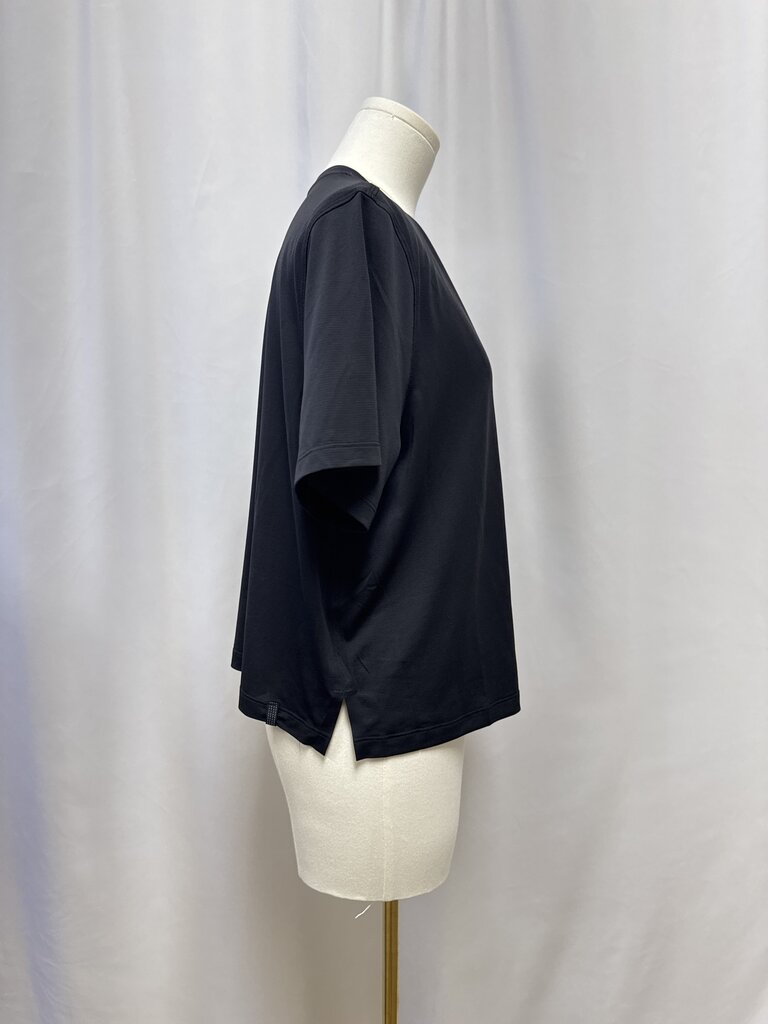 Lululemon Black Tee