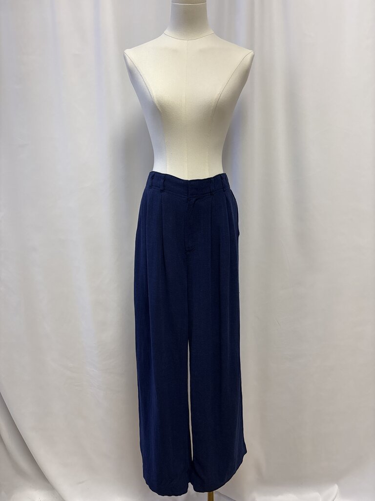 Z Supply Navy Pleated Pant