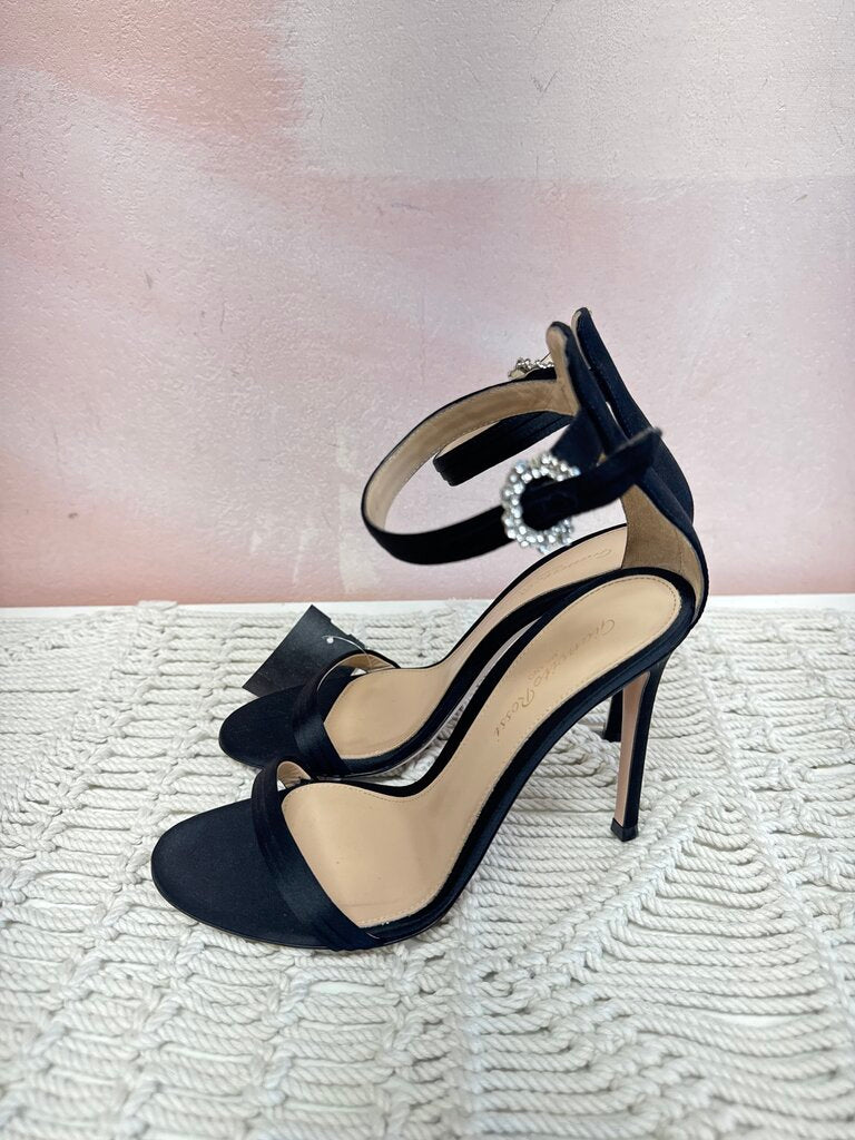 Gianvito Rossi Black Satin Pump