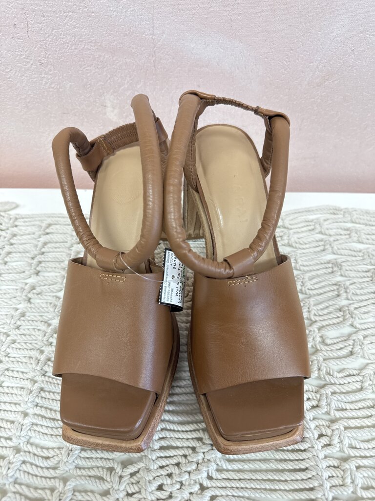 Wal & Pai Tan Leather Block Heel Sandal w/Dustbag