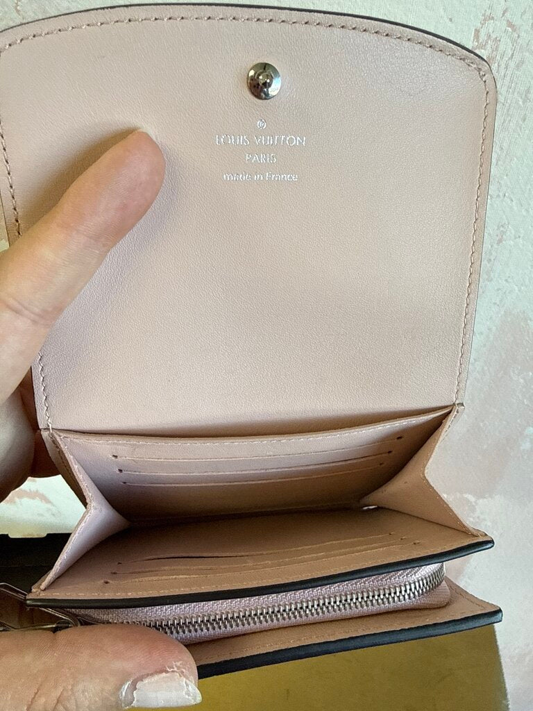 Louis Vuitton Pink Iris Mahina Wallet '18 Excellent Condition