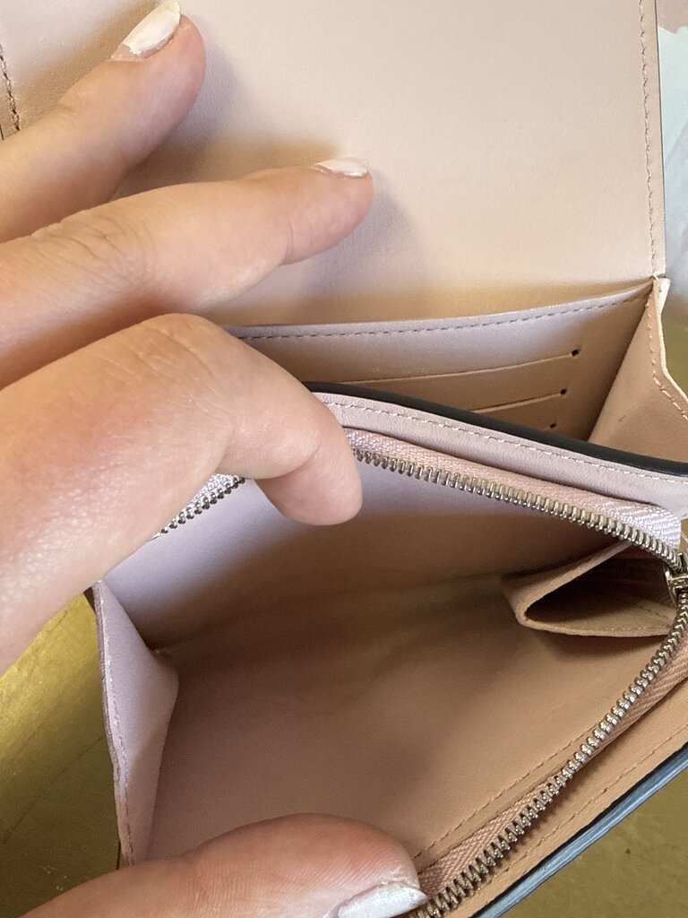 Louis Vuitton Pink Iris Mahina Wallet '18 Excellent Condition