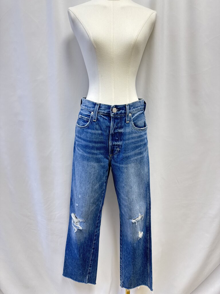 AMO Distressed Jean