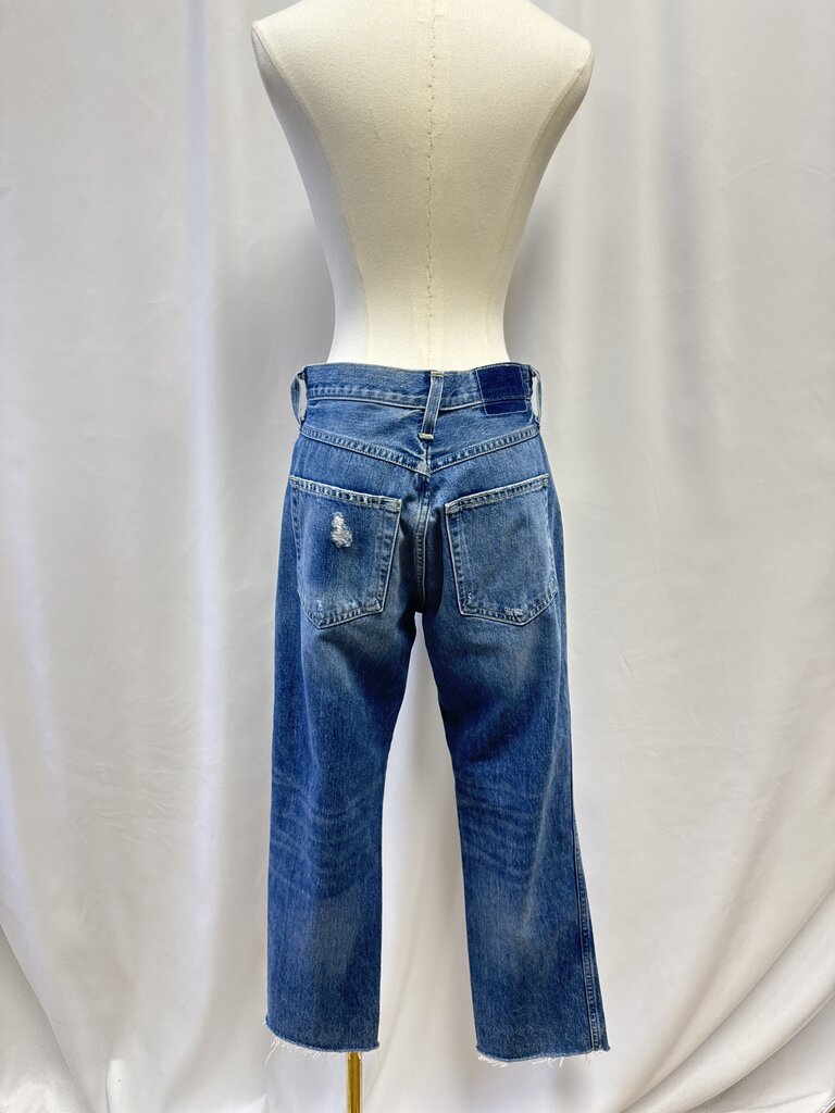 AMO Distressed Jean