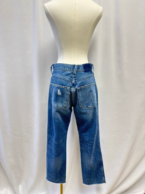 AMO Distressed Jean