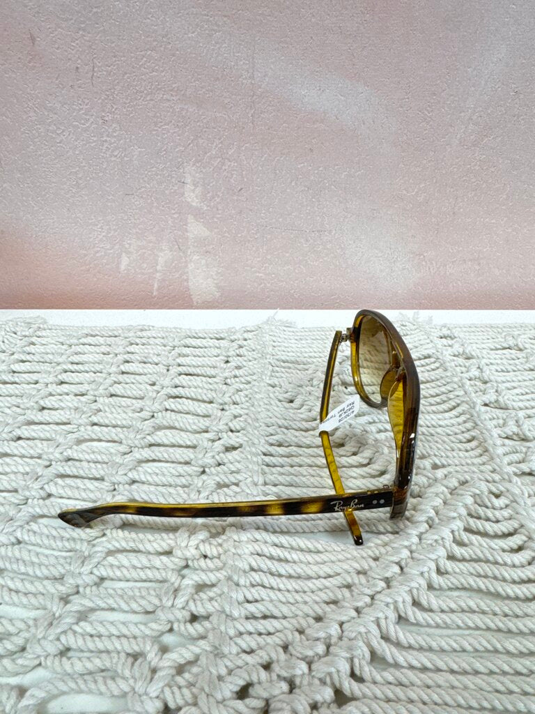 Ray Ban Tortoise 5000 Classic Sunglasses