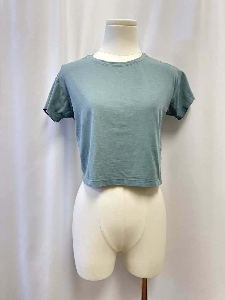 Lululemon Sage Cropped Tee