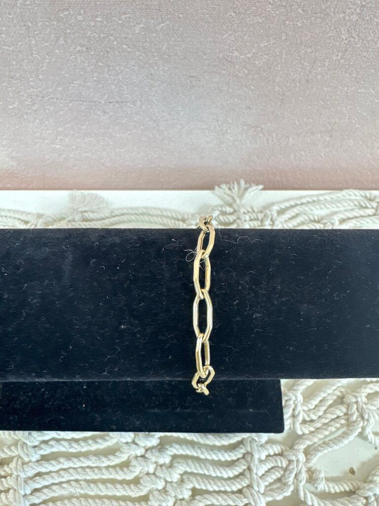 Gold Small Oval Clip Bracelet