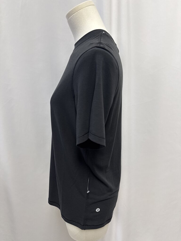 Lululemon Black Tee