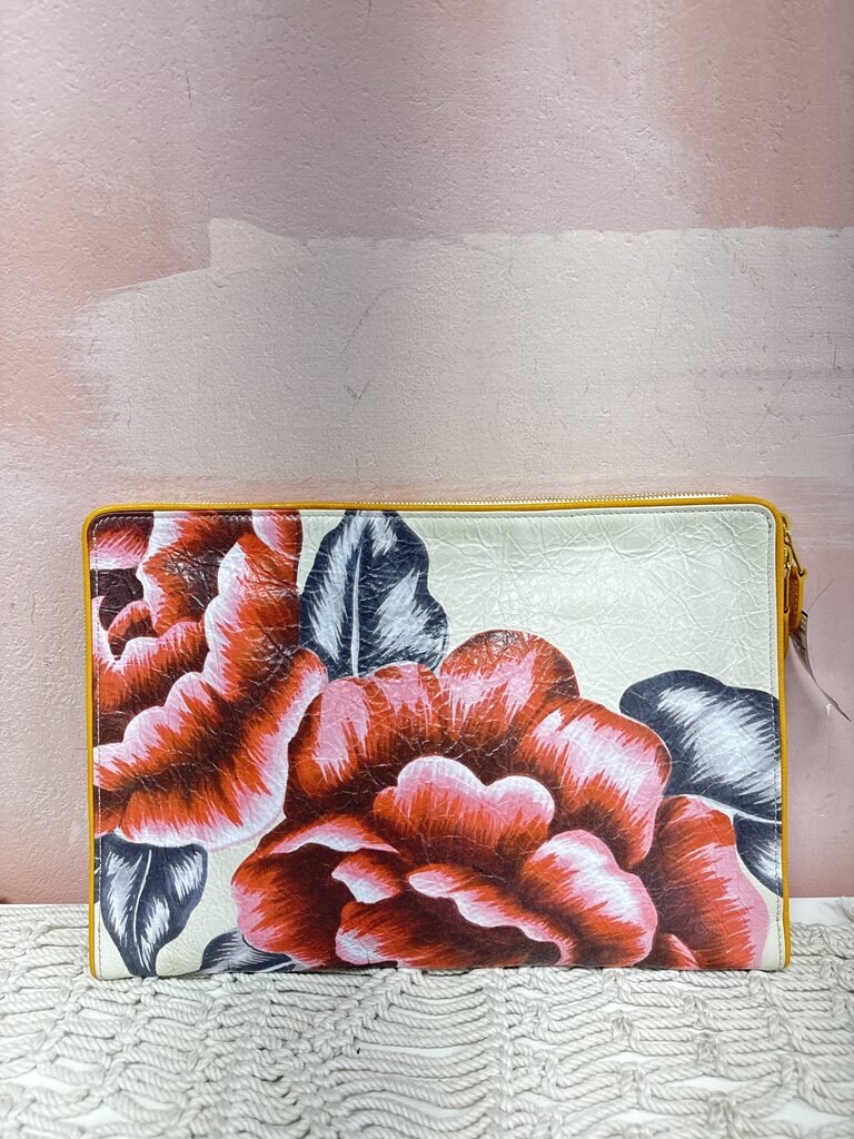 Balenciaga Blanket Leather Clutch w/Dustbag