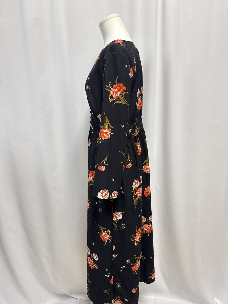 Moon River Black Floral Dress