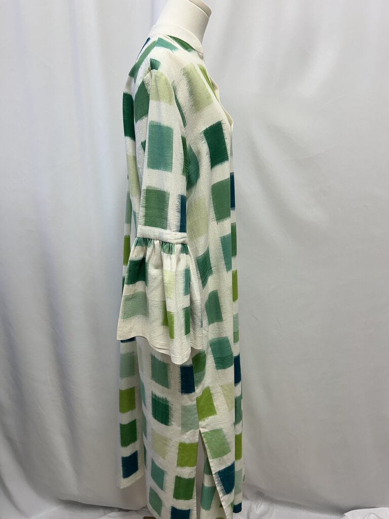 De Castro Green Print Maxi Dress  Cleveland Consignment Shoppe