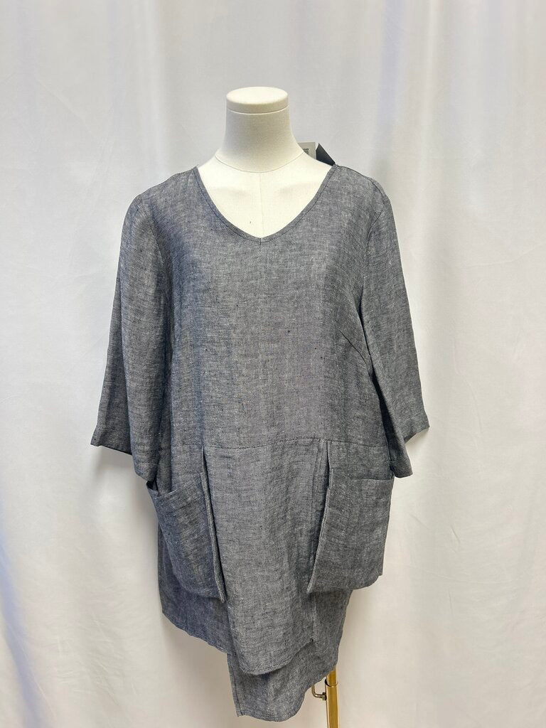 Kedziorek Grey Tunic w/Pockets NWT