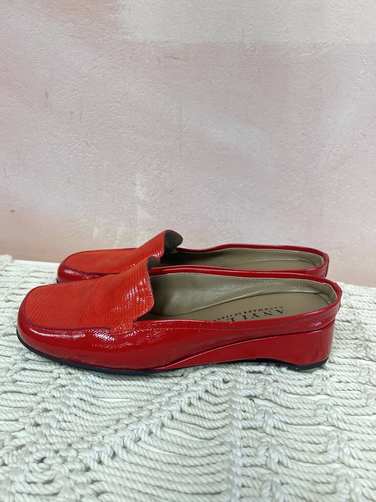 Anyi Lu Red Mule