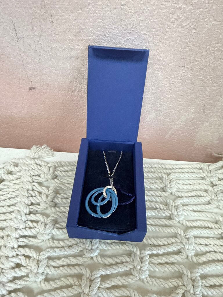 Swarovski Crystal Drop Penant Necklace w/Box