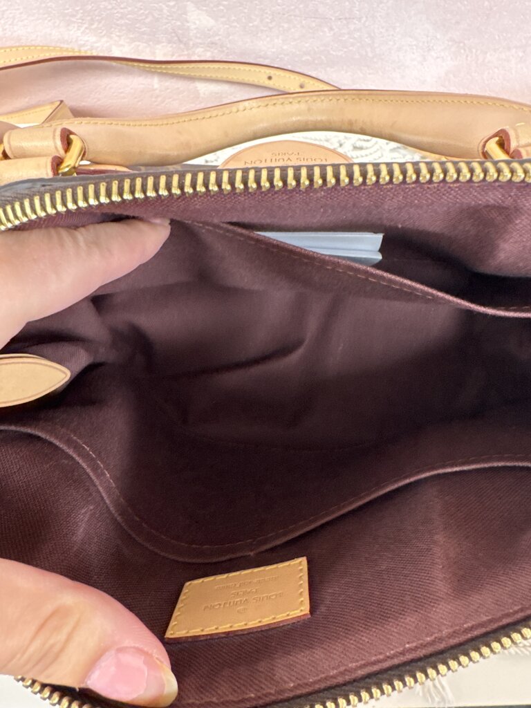 Louis Vuitton Monogram Rivoli MM '18