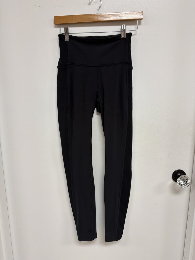 Lululemon Black Cropped Legging
