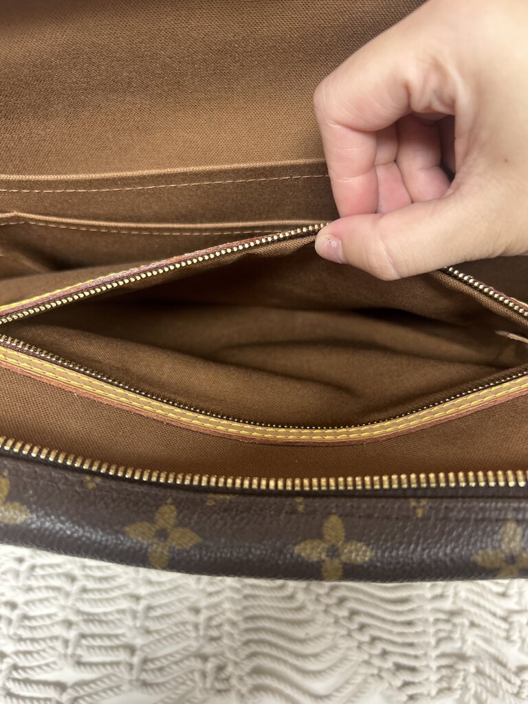 Louis Vuitton Monogram Porte-Documents '03