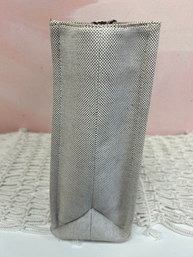 Chloe Woody Canvas Tote Medium (As Is)