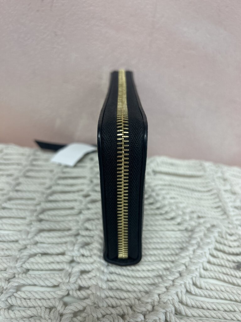Louis Vuitton Jumbo Monogram Zippy Wallet
