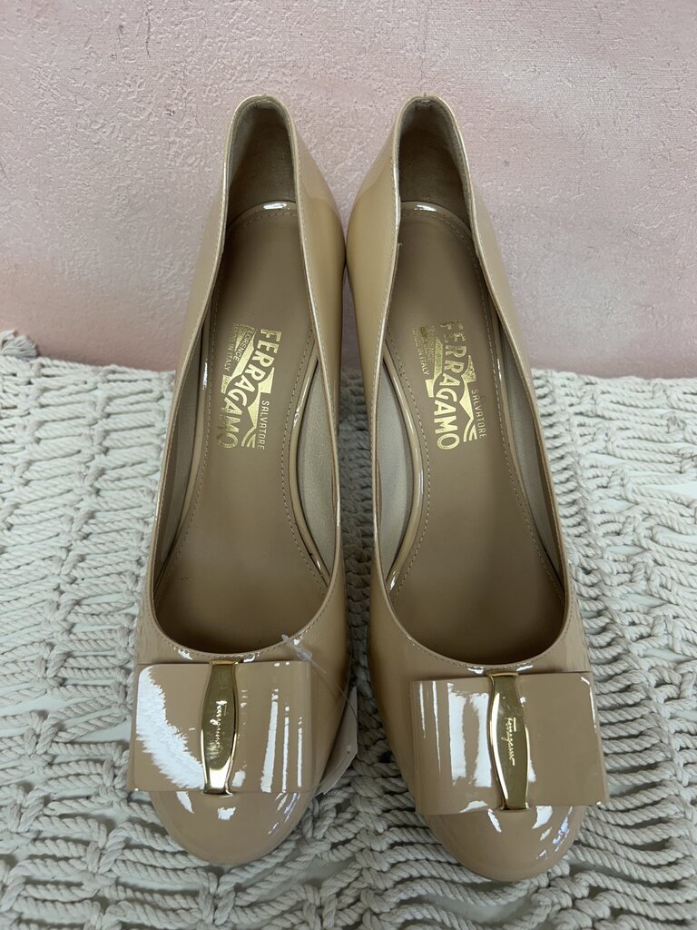 Ferragamo Elinda 85 Patent Block Heel w/ Box and Dustbag