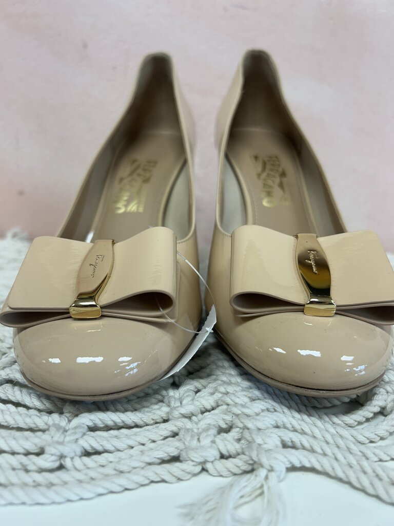 Ferragamo Elinda 85 Patent Block Heel w/ Box and Dustbag