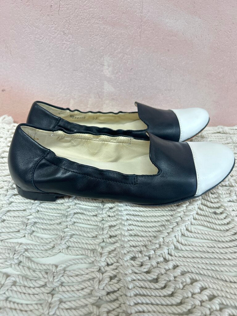 AGL Cap Toe Loafer Flats