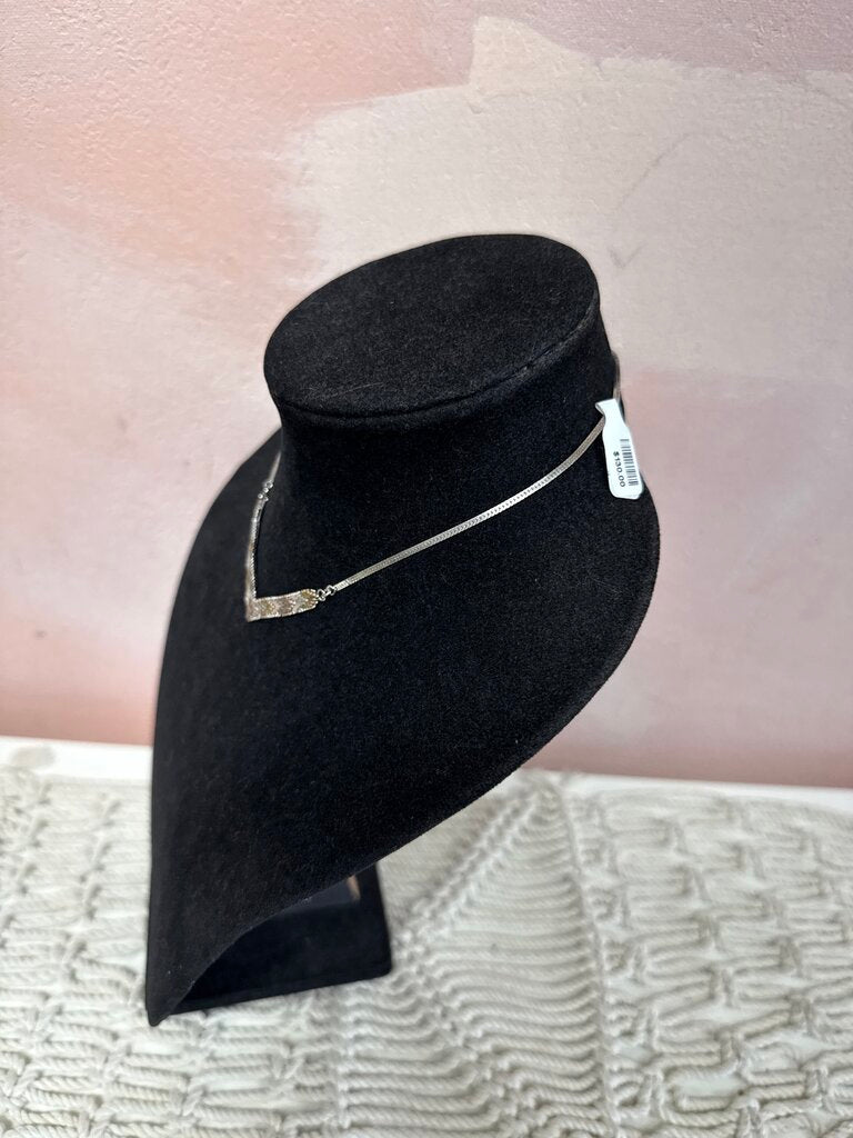 Silver Chevron V Necklace w/Bag
