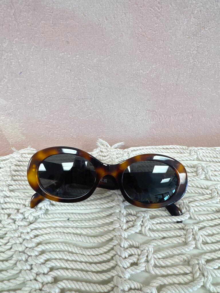 Celine Tortoise Triomphe Sunglasses w/Case